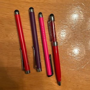 Set of 4 phone/tablet styluses